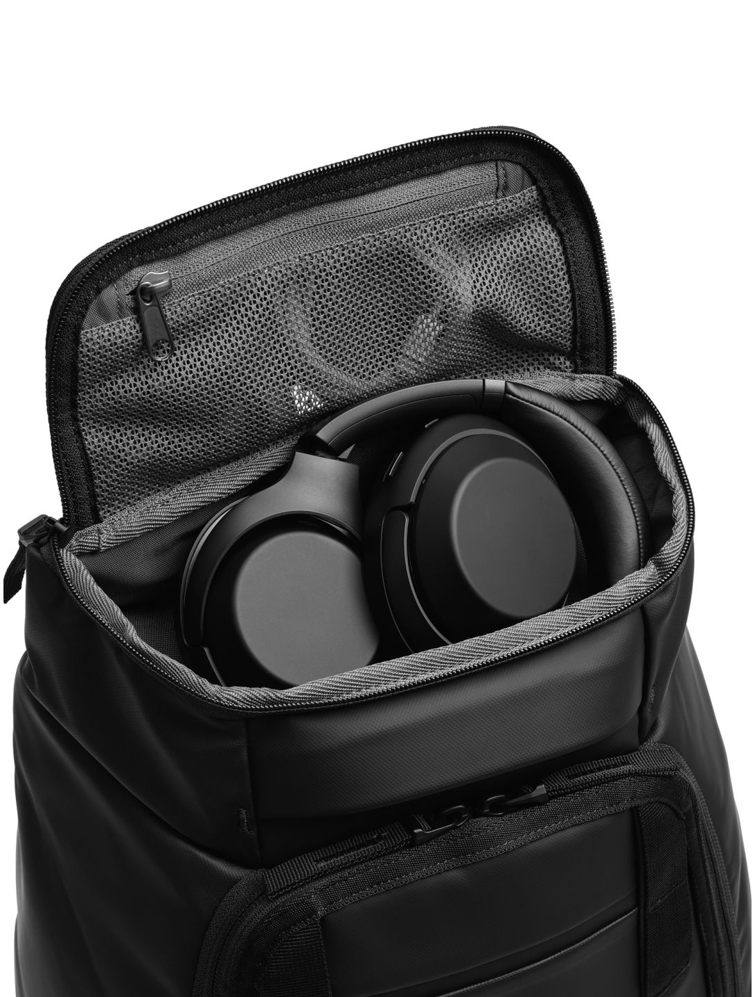 DB Journey, Hugger Backpack 25L sac à dos unisexe Black Out noir 