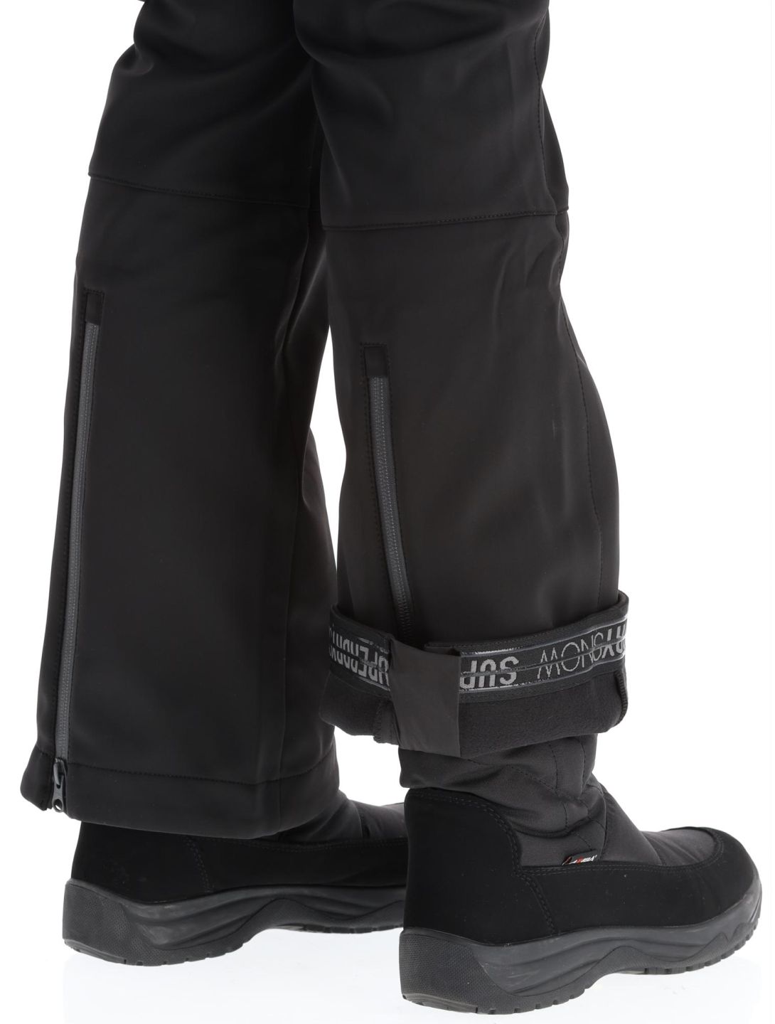 Superdry, Ski Softshell Slim pantalon de ski en softshell femmes Black noir 